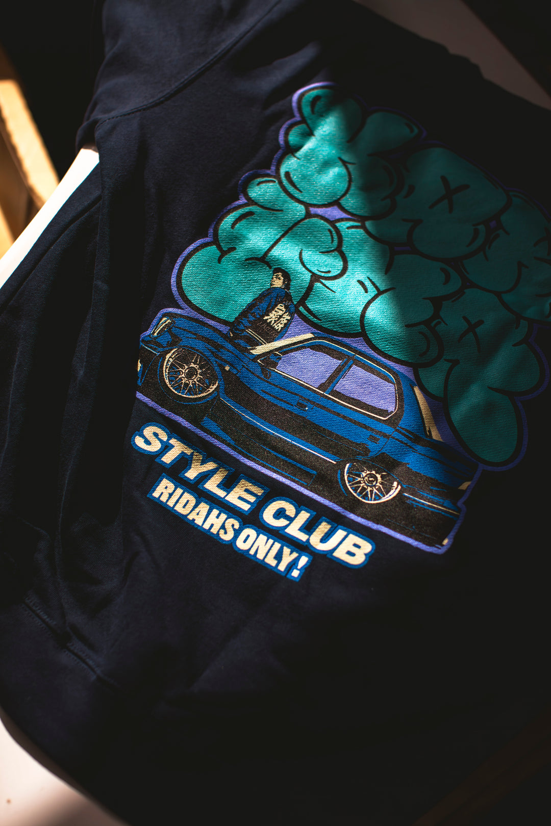 CLUB CREWNECK