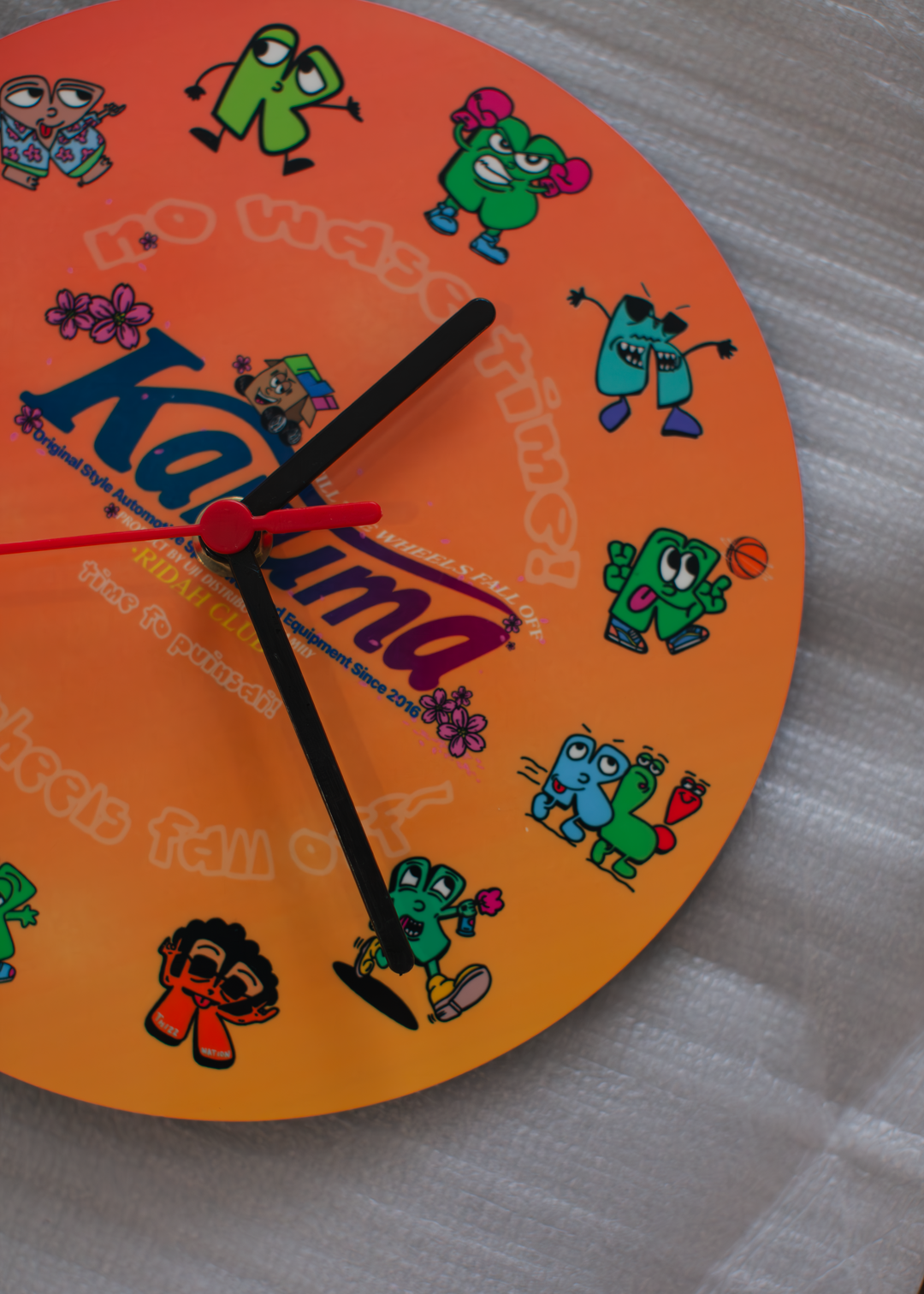 PUINSAI WALL CLOCK